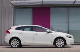 Volvo V40, side