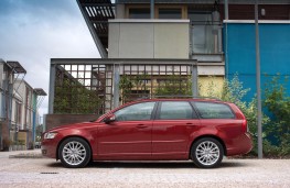 Volvo V50, side