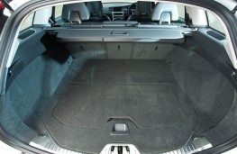 Volvo V60 D4 Drive-E, boot