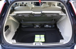 Volvo V60, 2018, boot, underfloor storage