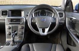 Volvo V60 plug-in hybrid, dashboard