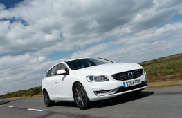 Volvo V60 D4 Drive-E, front, action