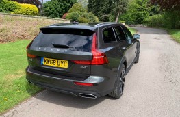Volvo V60 D4 AWD Cross Country, 2019, rear