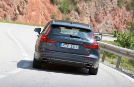 Volvo V60, 2018, rear
