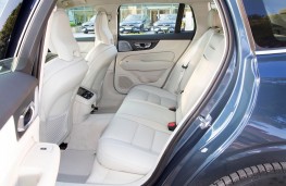 Volvo V60, 2018, rear seats