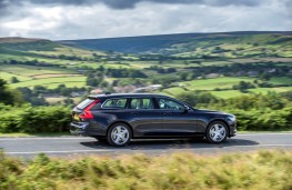 Volvo V90, 2016, side, action