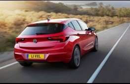 Vauxhall Astra, rear action