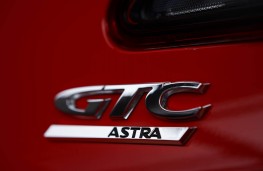 Vauxhall Astra GTC, badge