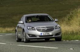 Vauxhall Insignia Hatchback, action2