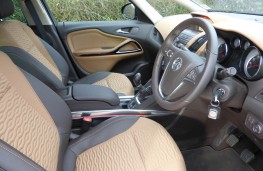 Vauxhall Zafira Tourer, front seats