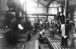 Vauxhall factory, Luton, circa 1905