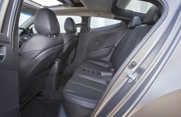 Hyundai Veloster Turbo, rear seats