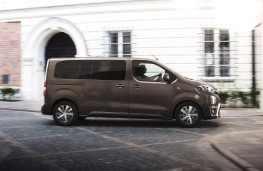 Toyota Proace Verso, 2016, side