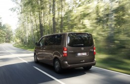Toyota Proace Verso, 2016, rear
