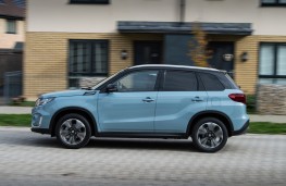 Suzuki Vitara, 2019, side