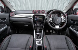 Suzuki Vitara S, interior