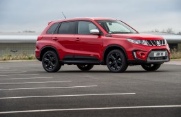 Suzuki Vitara S, side, static