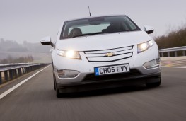 Chevrolet Volt, front