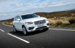 Volvo XC90, front