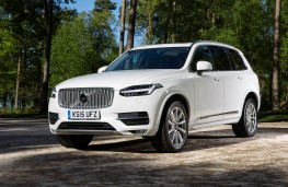 Volvo XC90, front
