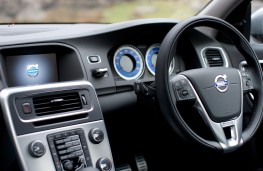 Volvo V60 R-Design interior