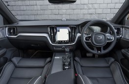 Volvo S60, dashboard