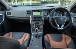 Volvo S60 Cross Country, dashboard