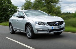 Volvo S60 Cross Country, front action