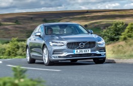Volvo S90, front action 3