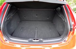 Volvo V40, boot 1