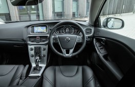 Volvo V40, dashboard