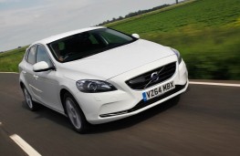 Volvo V40, front action