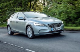 Volvo V40, front action