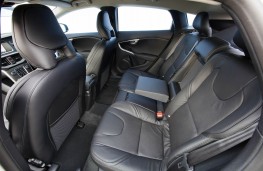 Volvo V40, rear seats