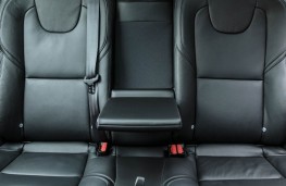 Volvo V40, rear seats
