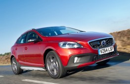 Volvo V40 Cross Country, front action