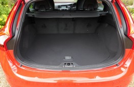 Volvo V60, boot
