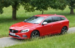 Volvo V60, front static (3)