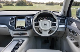 Volvo XC90 T8 Twin Engine, dashboard