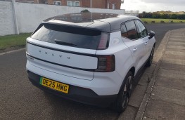 Volvo EX30, 2025, rear