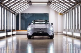 Volvo ES90, 2025, nose, start of production