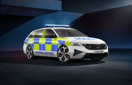 Skoda Octavia vRS estate, 2025, police car