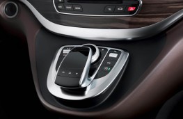 Mercedes V-Class, touchpad control