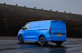 Volkswagen Transporter Panel Van Commerce Pro S, 2026, rear