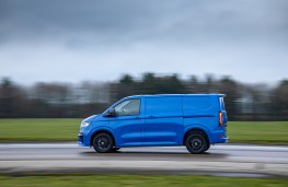 Volkswagen Transporter Panel Van Commerce Pro S, 2026, side