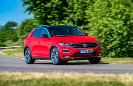 Volkswagen T-Roc, front