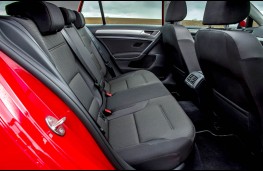 Volkswagen Golf BlueMotion 1.0 TSI, rear seats