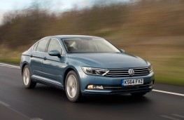 VW Passat, front action