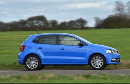  Volkswagen Polo, side action