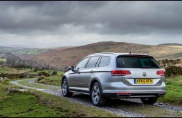 Volkswagen Passat Alltrack, rear